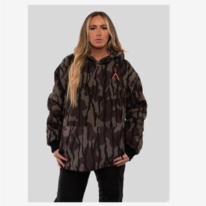 Alphatec Women’s Snowboard / Ski Camo Hoodie Size Small